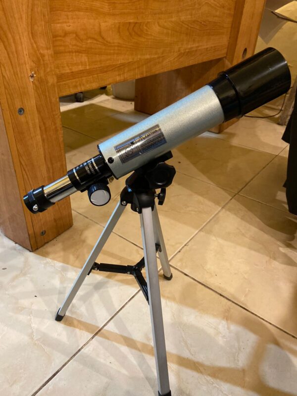 Telescopio Astronómico para Principiantes (con Trípode)